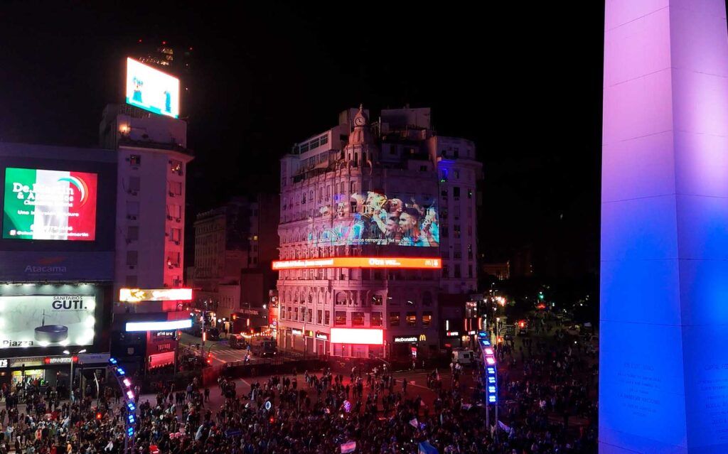 Ciudades inteligentes y publicidad exterior: el futuro del urban media